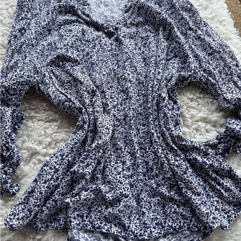 Floral Blue and White Women's Top